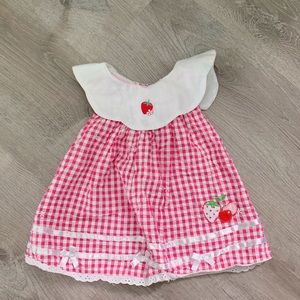 ❌SOLD❌ ✴️ FREE ✴️ with any other purchase! 💜  Strawberry dress 🍓
